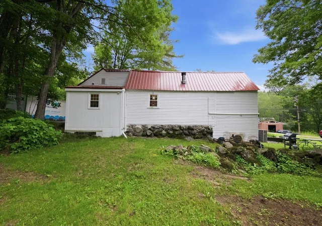 Photo 4 of Single family home for sale at 1 Basin Brook Rd, Rumney, NH 03266 | MLS# 5096783 | Listing updated on 2026-07-03