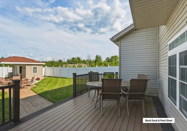 Photo 4 of Single family home for sale at 102 Pearl St, Grand Isle, VT 05458 | MLS# 5096792 | Listing updated on 2026-08-28
