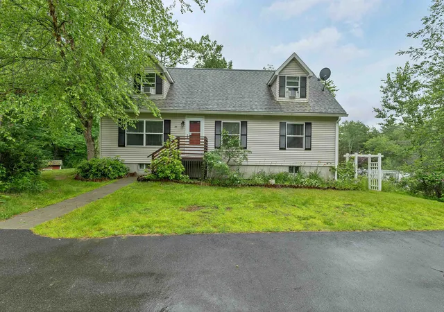 3rd image of 368 Chesham Rd #1, Harrisville, NH 03450 | MLS# 5096805