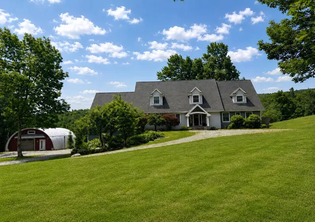 Homes for sale in Dover, VT | 136 Yeaw Rd, Dover, VT 05341 | MLS# 5096823