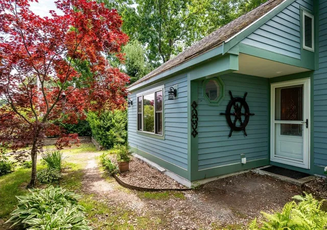 Photo 1 of Single family home for sale at 25 Bonair Ave, Hampton, NH 03842 | MLS# 5096845 | Listing updated on 2026-07-10