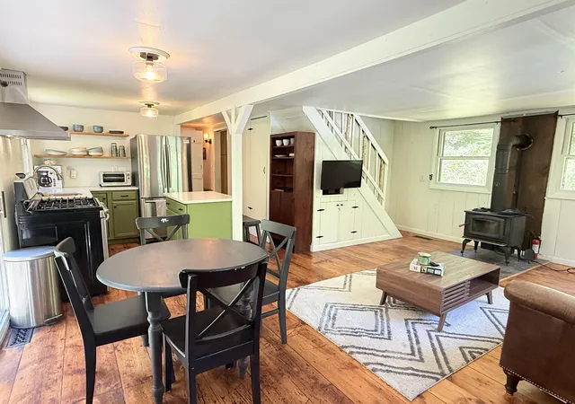 Homes for sale in Newfane, VT | 8 Beech Tree Ln, Newfane, VT 05345 | MLS# 5096860