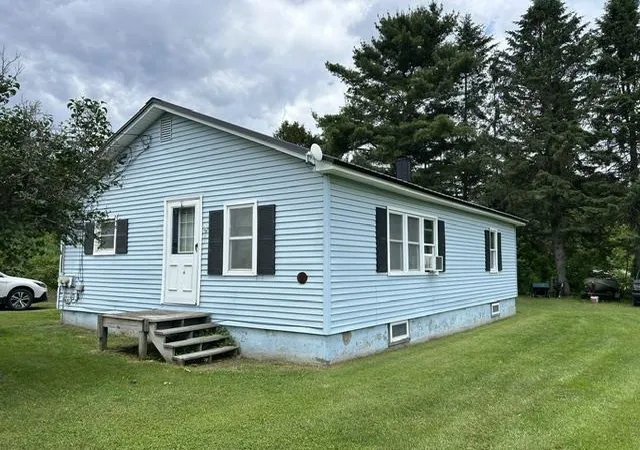 Photo 3 of Single family home for sale at 33 Edwards St, Colebrook, NH 03576 | MLS# 5096867 | Listing updated on 2026-08-27