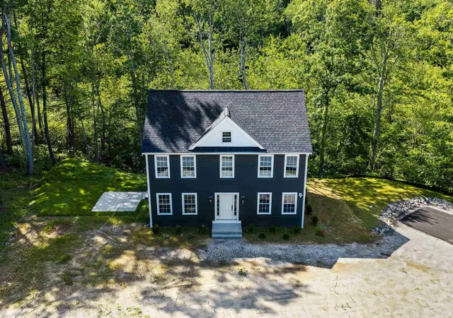 Homes for sale in Chester, NH | 335 Raymond Rd, Chester, NH 03036 | MLS# 5096868