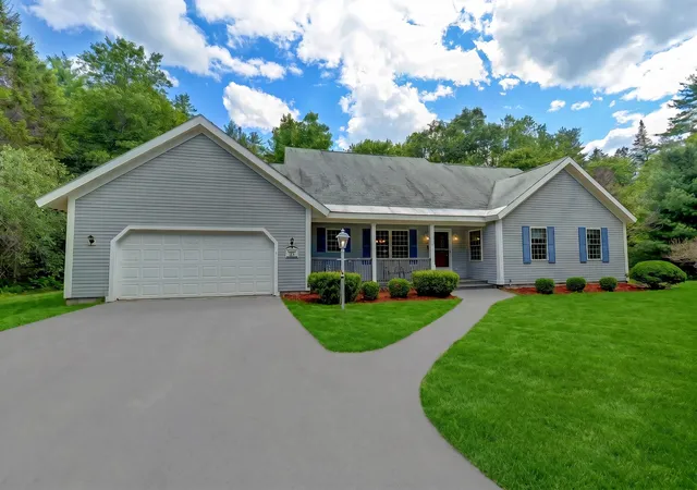 1st image of 407 Dandiview Rd, Conway, NH 03860 | MLS# 5096872