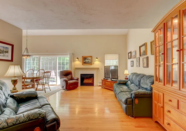 3rd image of 407 Dandiview Rd, Conway, NH 03860 | MLS# 5096872