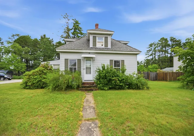 Homes for sale in Concord, NH | 57 Pembroke Rd, Concord, NH 03301 | MLS# 5096874