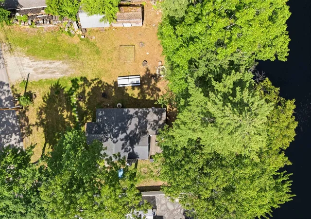 33rd image of 32 N Shore Rd, Sandown, NH 03873 | MLS# 5096876