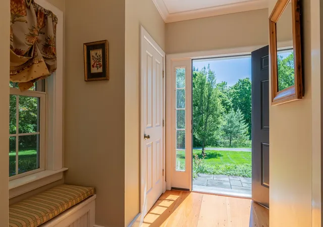 Homes for sale in Manchester, VT | 777 Mccooey Dr, Manchester, VT 05255 | MLS# 5096878