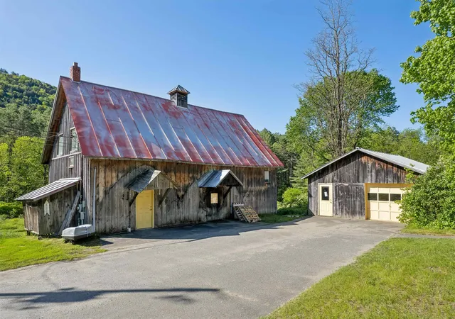 5th image of 4 Larkin Rd, Tunbridge, VT 05077 | MLS# 5096882