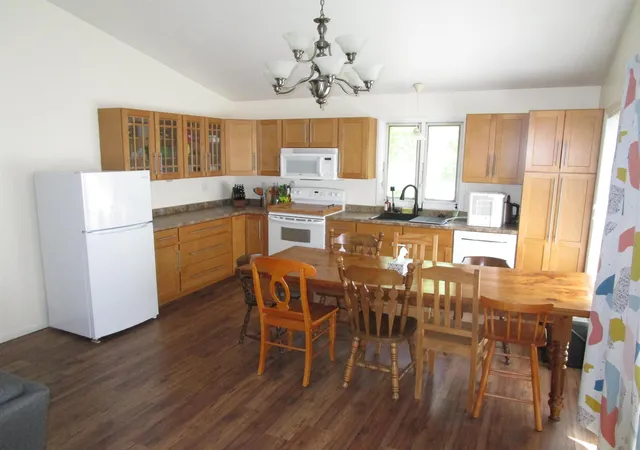Homes for sale in Londonderry, VT | 120 Green Mountain Trl, Londonderry, VT 05148 | MLS# 5096890