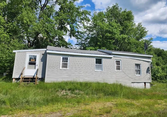 Homes for sale in Errol, NH | 24 Braggs Bay Rd, Errol, NH 03579 | MLS# 5096903