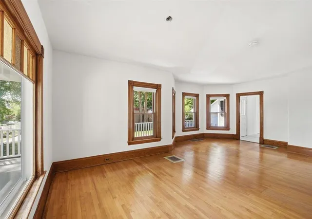 Homes for sale in Burlington, VT | 36 Henry St, Burlington, VT 05401 | MLS# 5096907