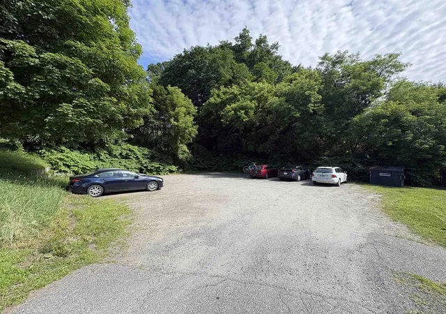 Homes for sale in Hartford, VT | 533 South Main St, Hartford, VT 05001 | MLS# 5096911