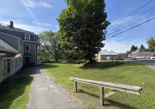Homes for sale in Hartford, VT | 533 South Main St, Hartford, VT 05001 | MLS# 5096911