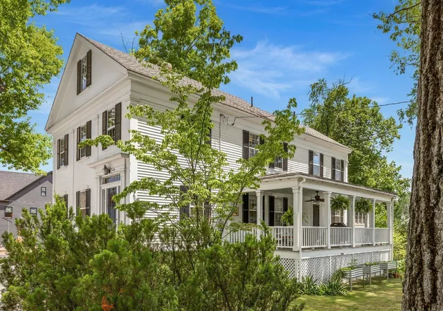 Homes for sale in Exeter, NH | 60 Main St, Exeter, NH 03833 | MLS# 5096920