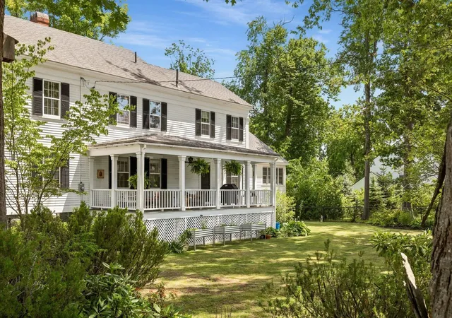 Homes for sale in Exeter, NH | 60 Main St, Exeter, NH 03833 | MLS# 5096920