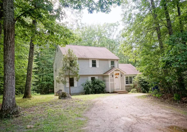 Photo 2 of Single family home for sale at 12 Anne Dr, Hampstead, NH 03841 | MLS# 5096930 | Listing updated on 2026-07-24