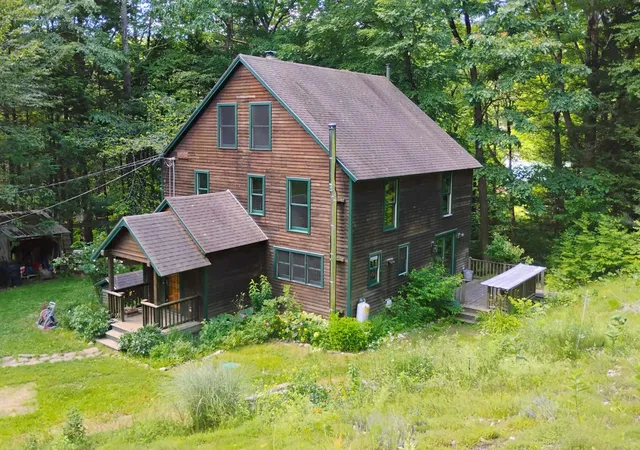 Homes for sale in Brattleboro, VT | 160 Akley Rd, Brattleboro, VT 05301 | MLS# 5096932