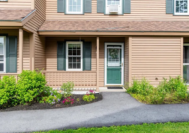 Homes for sale in South Burlington, VT | 92 Hayes Ave #92, South Burlington, VT 05403 | MLS# 5096945