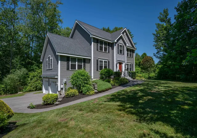 1st image of 7 N Salem Rd, Hampstead, NH 03841 | MLS# 5096951