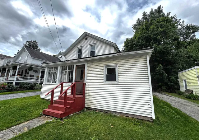 Homes for sale in Bennington, VT | 127 Dewey St, Bennington, VT 05201 | MLS# 5096965