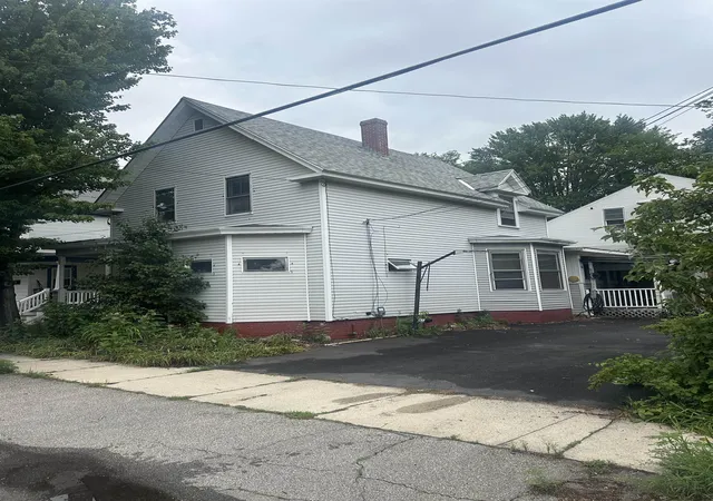 Homes for sale in Rochester, NH | 14 Silver St, Rochester, NH 03867 | MLS# 5096997