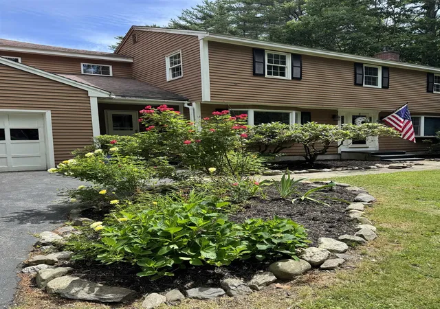2nd image of 43 Alehson St, Rye, NH 03870 | MLS# 5096999