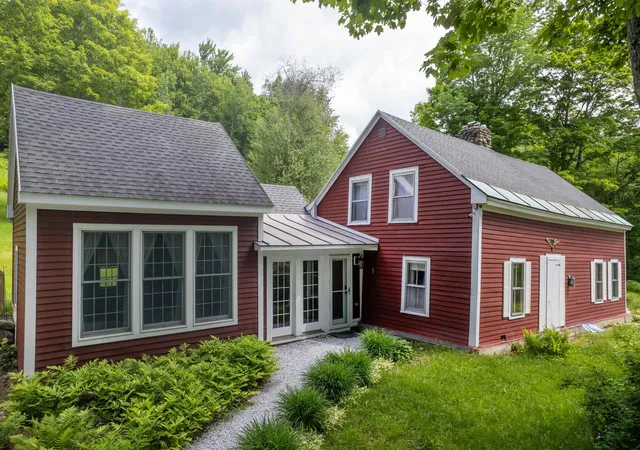 Photo 1 of Single family home for sale at 2238 Upper Michigan Rd, Pittsfield, VT 05762 | MLS# 5097001 | Listing updated on 2026-07-01