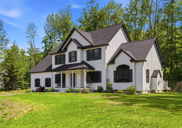 2nd image of 316 Montelona Rd, Goffstown, NH 03045 | MLS# 5097023