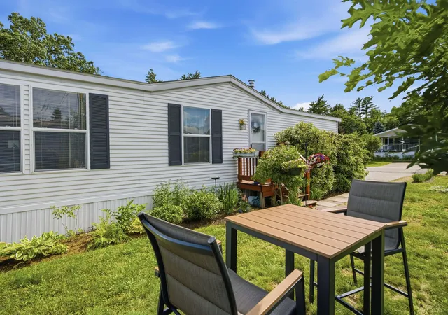 Homes for sale in Belmont, NH | 37 Circle Dr, Belmont, NH 03220 | MLS# 5097032