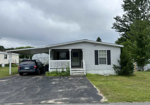 3rd image of 290 Calef Hwy #D-17, Epping, NH 03042 | MLS# 5097048