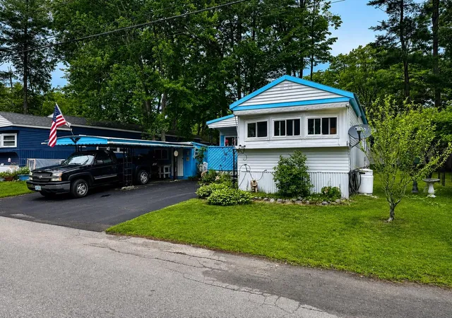 Homes for sale in Exeter, NH | 519 Canterbury Dr, Exeter, NH 03833 | MLS# 5097054