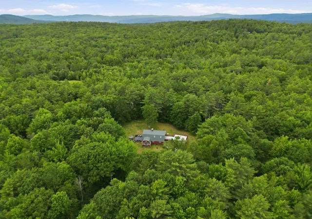 Homes for sale in Haverhill, NH | 40 James Ln, Haverhill, NH 03780 | MLS# 5097064