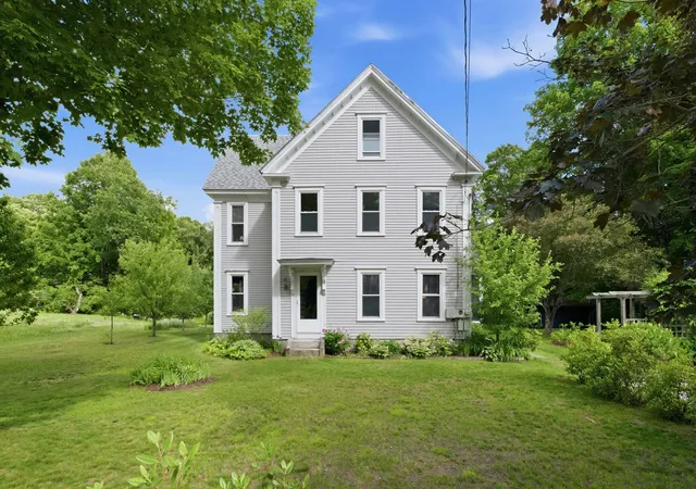 Homes for sale in Rumney, NH | 460 Main St, Rumney, NH 03266 | MLS# 5097084