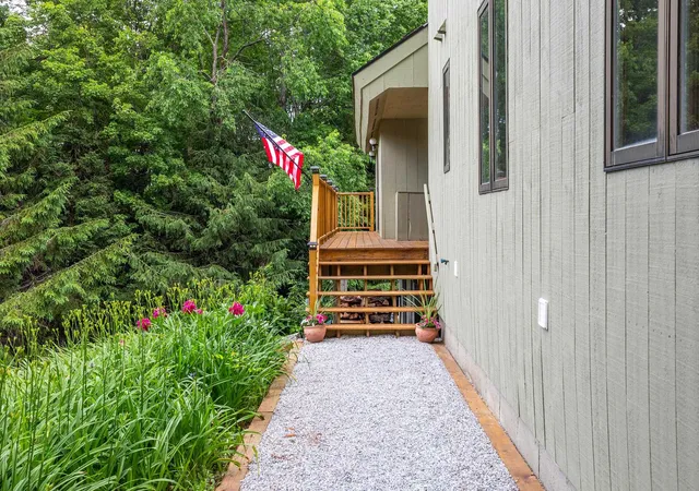 Homes for sale in Winhall, VT | 12 Stratton Ridge Rd, Winhall, VT 05340 | MLS# 5097091