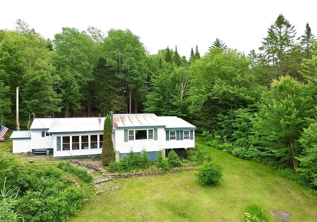 3rd image of 16 Griffin Rd, Stewartstown, NH 03576 | MLS# 5097107