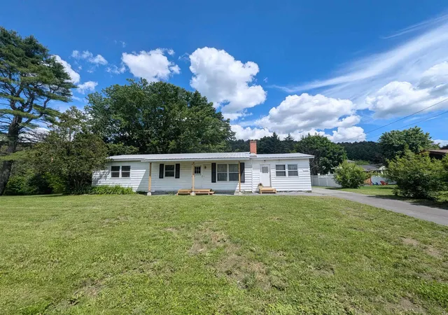 1st image of 264 Breezy Hill Rd, Saint Johnsbury, VT 05819 | MLS# 5097113