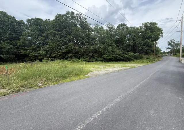 Homes for sale in Claremont, NH | 59 Lafayette St, Claremont, NH 03743 | MLS# 5097119