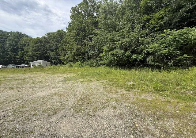 Homes for sale in Claremont, NH | 59 Lafayette St, Claremont, NH 03743 | MLS# 5097119