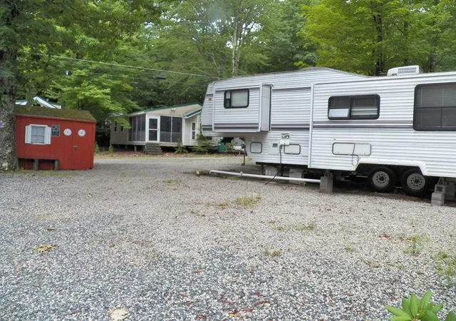 Homes for sale in Rochester, NH | 182 Pocahontas Ln, Rochester, NH 03867 | MLS# 5097136