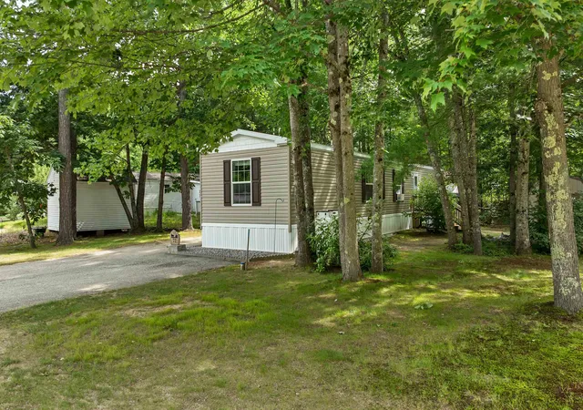 3rd image of 72 Buckingham Dr, Conway, NH 03860 | MLS# 5097156