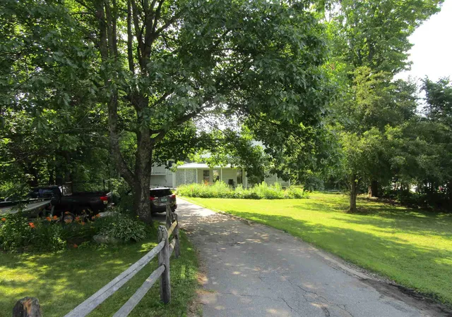 Homes for sale in Londonderry, VT | 1950 North Main St, Londonderry, VT 05148 | MLS# 5097171