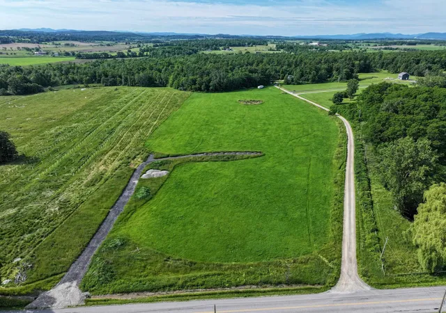 3rd image of 1497 Middle Rd, Bridport, VT 05734 | MLS# 5097172