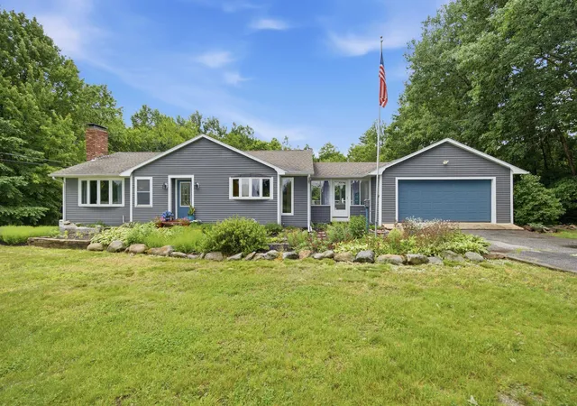 Homes for sale in Hopkinton, NH | 119 Country Club Rd, Hopkinton, NH 03229 | MLS# 5097176