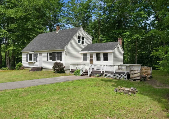 4th image of 5 Council Tree Ln, Wolfeboro, NH 03894 | MLS# 5097183