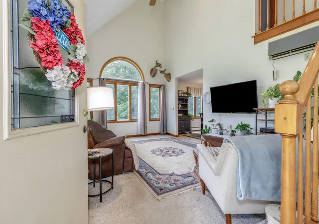 5th image of 76 Hampstead Rd, Danville, NH 03819 | MLS# 5097199