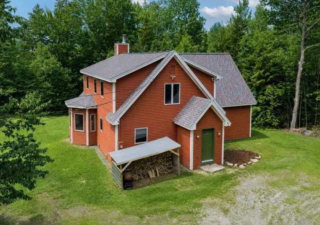 Homes for sale in Stratton, VT | 145 Leon Stocker Dr, Stratton, VT 05360 | MLS# 5097239