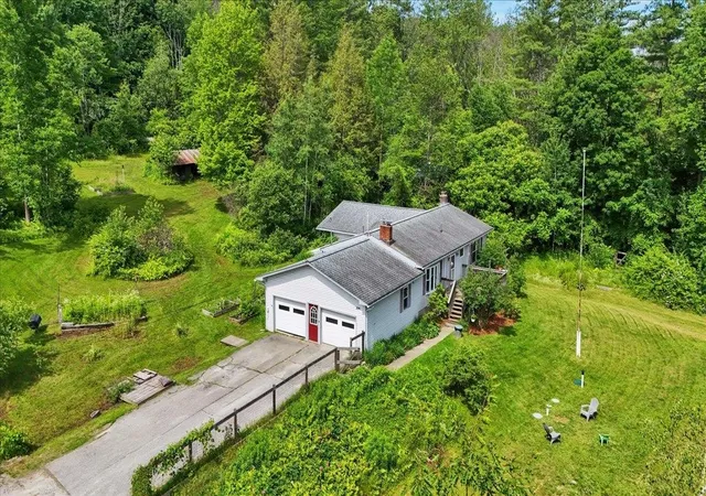3rd image of 204 Lawrence Rd, Richmond, VT 05477 | MLS# 5097282