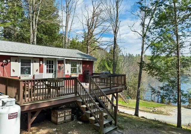 Homes for sale in Woodstock, NH | 19 Hamlet Dr, Woodstock, NH 03262 | MLS# 5097289